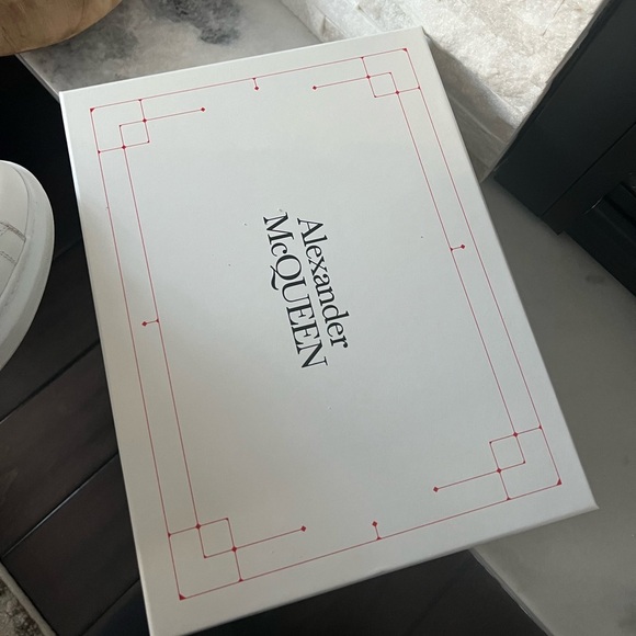 Alexander McQueen sneakers size 37 - Picture 4 of 10